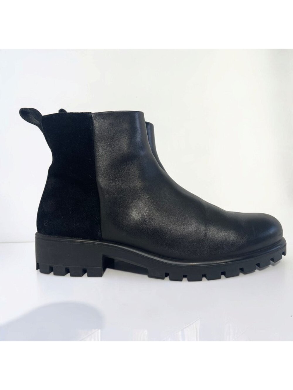 ECCO Modtray Women's Zip Ankle Boot Two-Tone Black Leather & Suede Sz 9-9.5